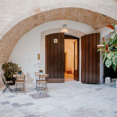 バーリ La Casa Di Flora Bed & Breakfast エクステリア 写真